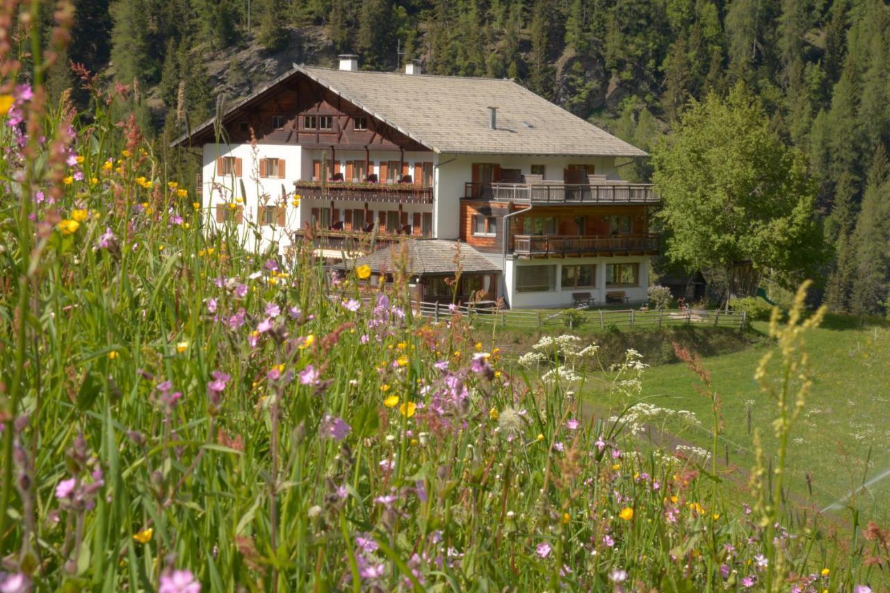 Hotel Ultnerhof Santa Gertrude Buitenkant foto