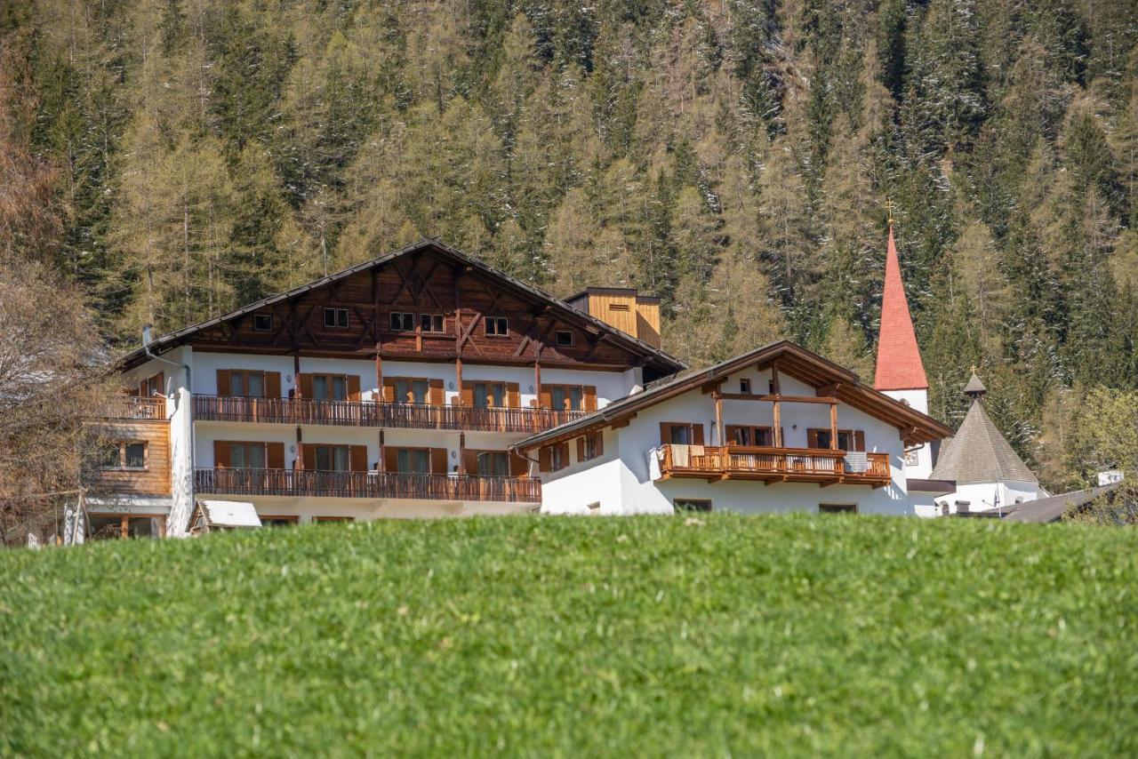 Hotel Ultnerhof Santa Gertrude Buitenkant foto
