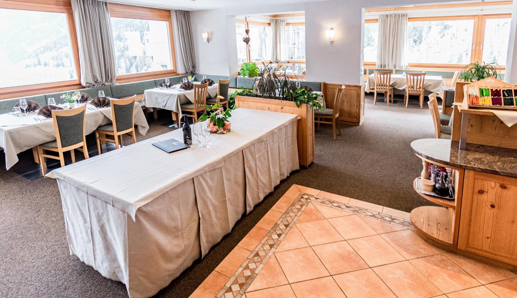 Hotel Ultnerhof Santa Gertrude Buitenkant foto