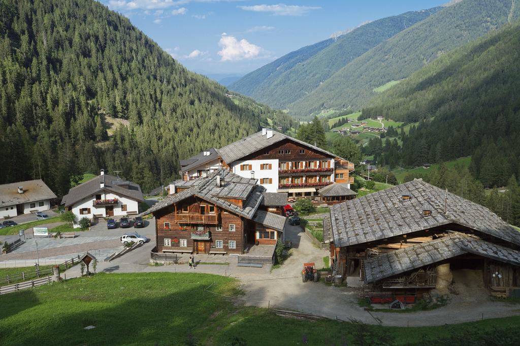 Hotel Ultnerhof Santa Gertrude Buitenkant foto