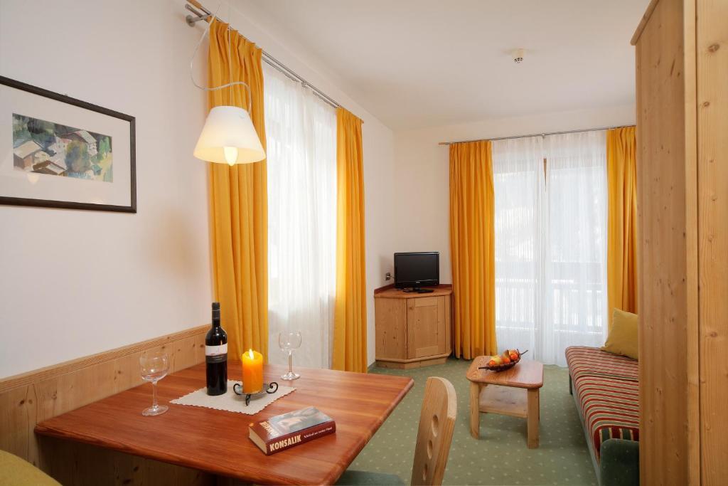Hotel Ultnerhof Santa Gertrude Buitenkant foto